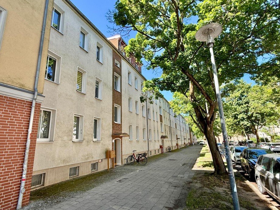 Mehrfamilienhaus Dachgeschosswohnung Neubrandenburg