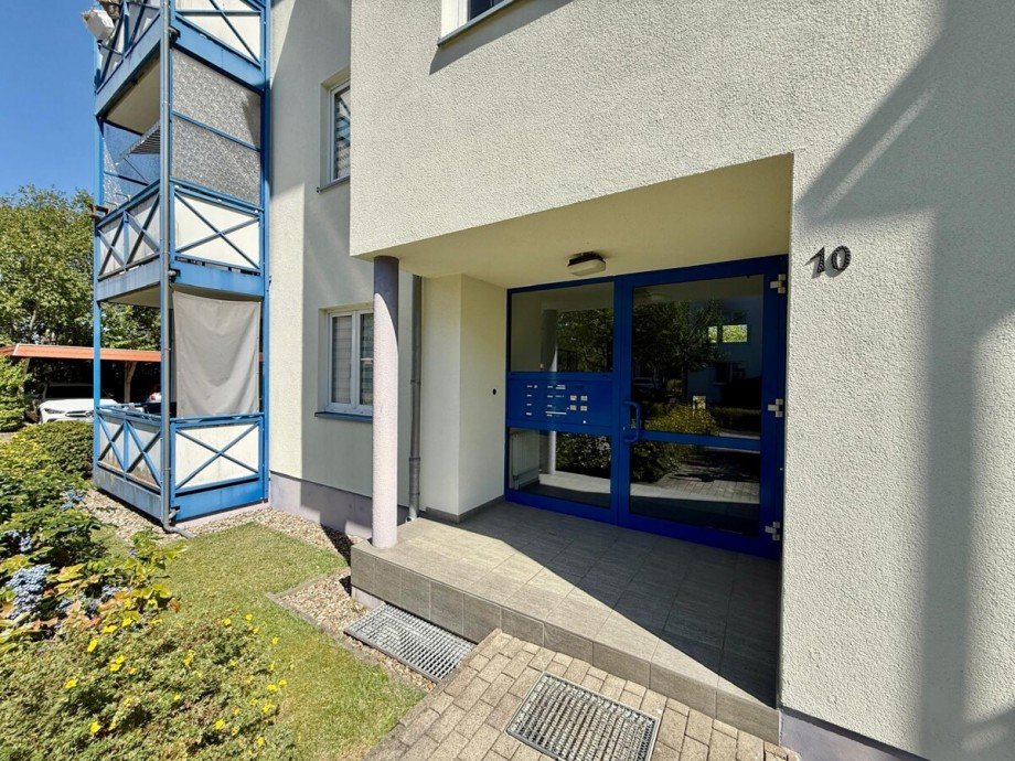 Hauseingang Erdgeschosswohnung Neubrandenburg