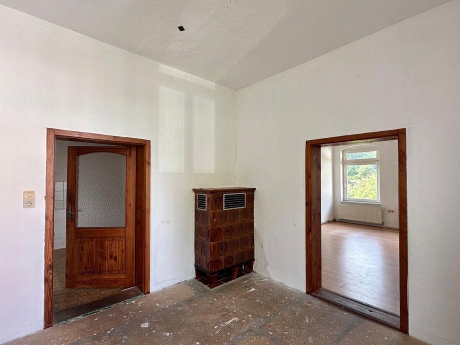 Durchgangszimmer Mehrfamilienhaus Eggesin