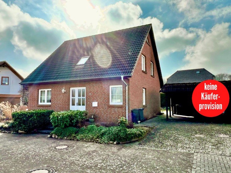 Einfamiienhaus mit Keller und Carport Neubrandenburg Einfamilienhaus HORN IMMOBILIEN++VERKAUFT! Neubrandenburg, sch�nes Einfamilienhaus in ruhiger Lage mit Keller und Doppelcarport