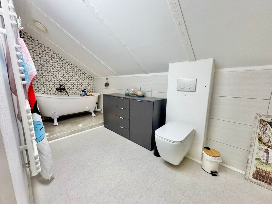 Bad Dachgeschoss Einfamilienhaus Viereck