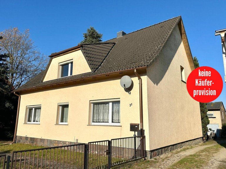 Hausansicht Torgelow Einfamilienhaus HORN IMMOBILIEN ++ gro�z�giges Einfamilienhaus mit Nebengelass in Heinrichsruh bei Torgelow