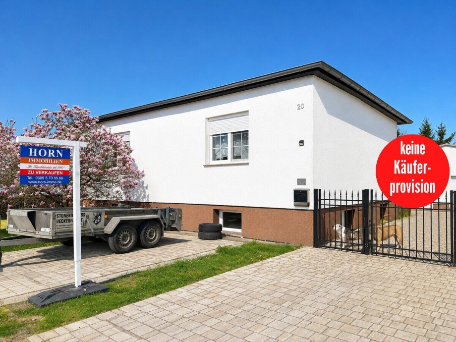 Hausansicht Einfamilienhaus Ueckerm�nde