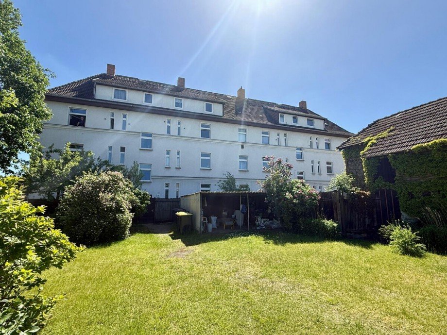 R�ckseite Mehrfamilienhaus Neubrandenburg