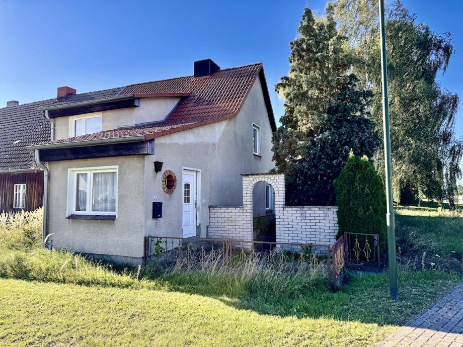 Hausansicht Doppelhaush�lfte Rossow