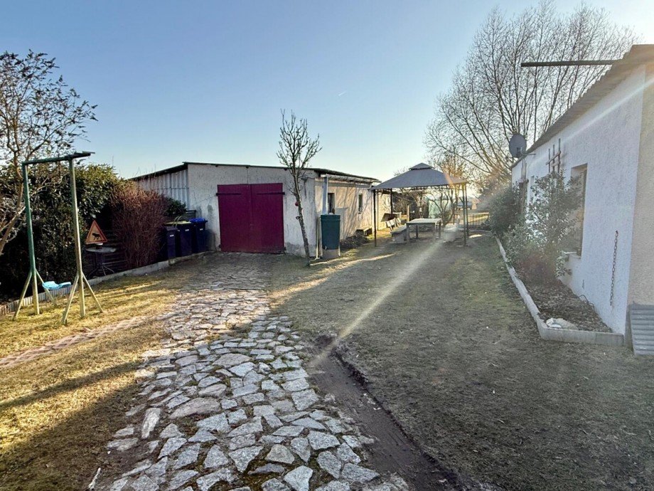 Hof Doppelhaush�lfte Bassow