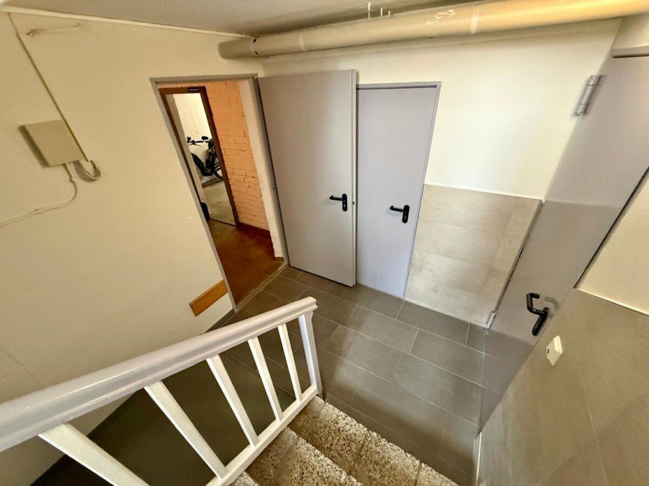 Treppenhaus Keller Etagenwohnung Neubrandenburg