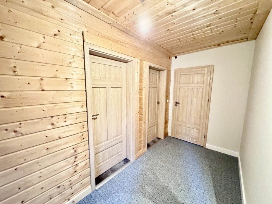 Echtholzt�ren Einfamilienhaus Ramin