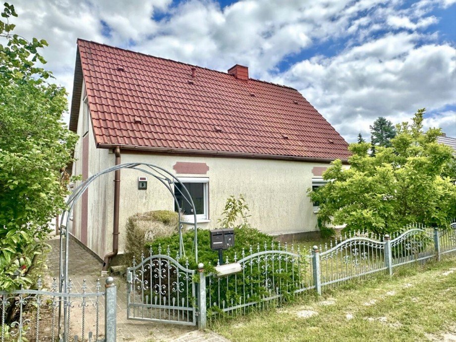 Hausansicht Einfamilienhaus Krackow / Lebehn