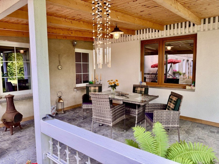�berdachte Terrasse Haus Gartz
