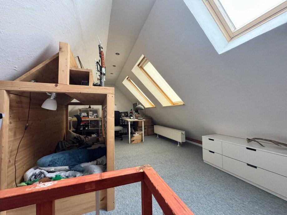 ausgebauter Spitzboden Doppelhaush�lfte Neubrandenburg