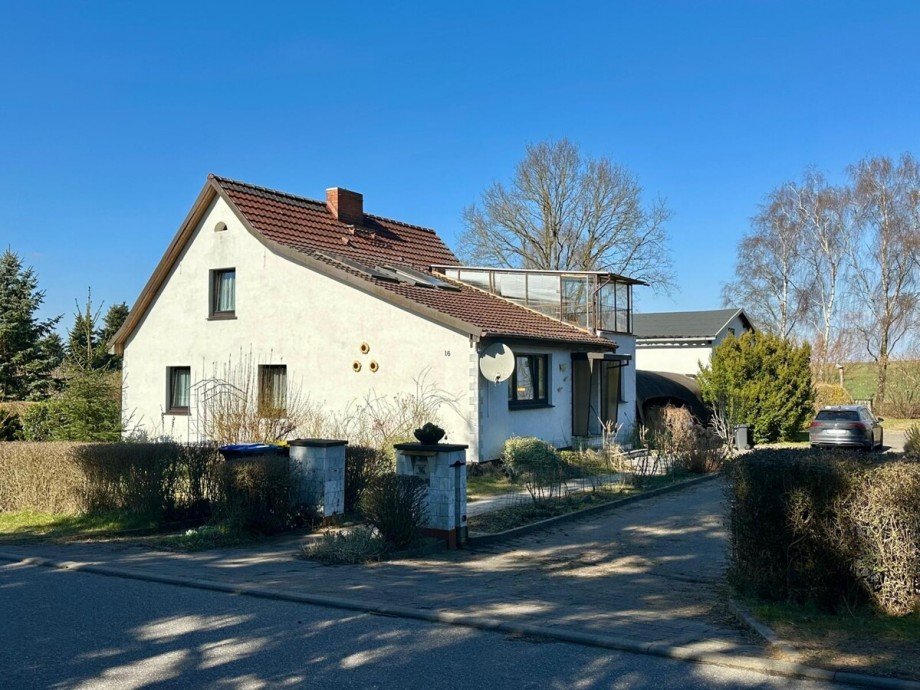 Hausansicht Einfamilienhaus Uckerland / G�terberg