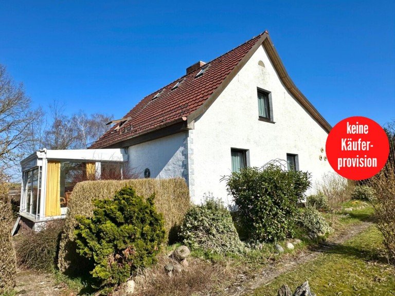 Hausansicht Uckerland / G�terberg Einfamilienhaus HORN IMMOBILIEN ++ Einfamilienhaus mit vielen Extras in G�terberg bei Strasburg, ruhige Lage!