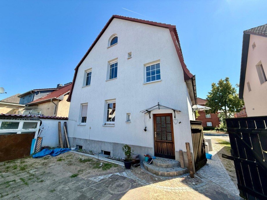 R�ckseite Einfamilienhaus Neubrandenburg