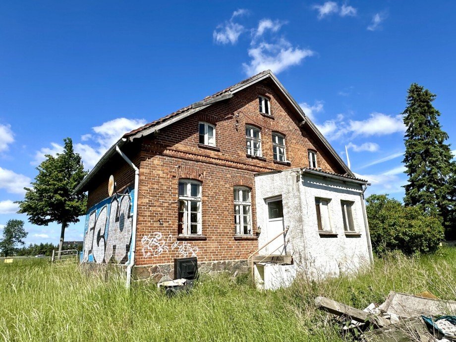 Hausansicht Hofseite Einfamilienhaus Friedland