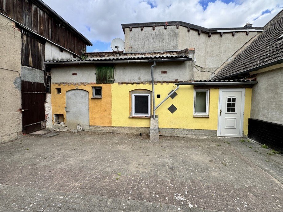 Innenhof Doppelhaush�lfte Gartz (Oder) / Hohenreinkendorf