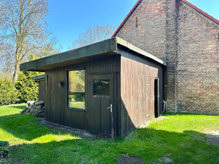 Garage mit Schuppen Doppelhaush�lfte Wilhelmsburg