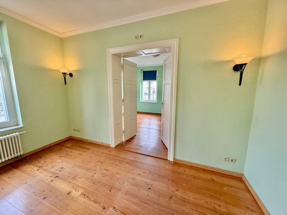 Fl�gelt�r Erdgeschosswohnung Neubrandenburg