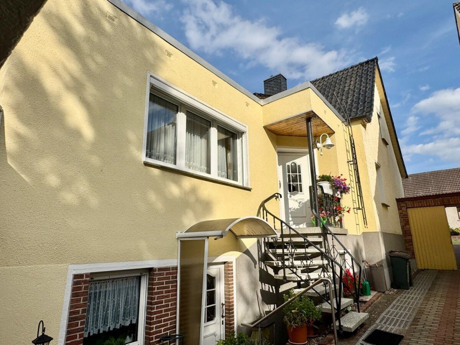 Hausansicht Haus Neubrandenburg / S�dstadt