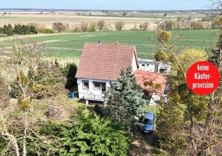 Draufsicht Strasburg / Gehren Einfamilienhaus HORN IMMOBILIEN ++ Alleinlage gesucht? Einfamilienhaus, voll unterkellert in Gehren bei Strasburg