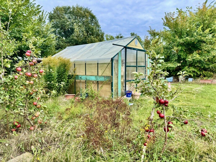 Gew�chshaus Einfamilienhaus Nadrensee