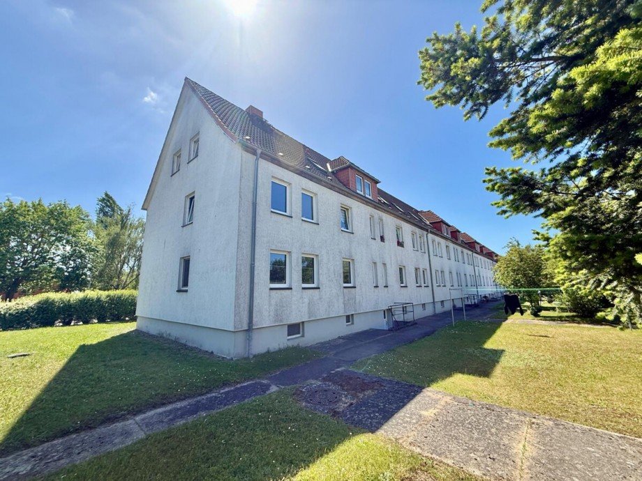 R�ckseite Etagenwohnung Neubrandenburg