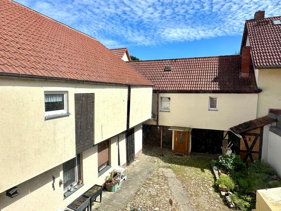 Innenhof Zweifamilienhaus Burg Stargard