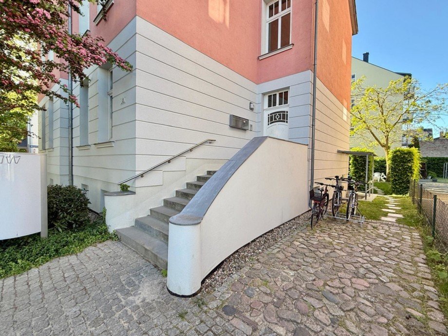 Hauseingang Erdgeschosswohnung Neubrandenburg