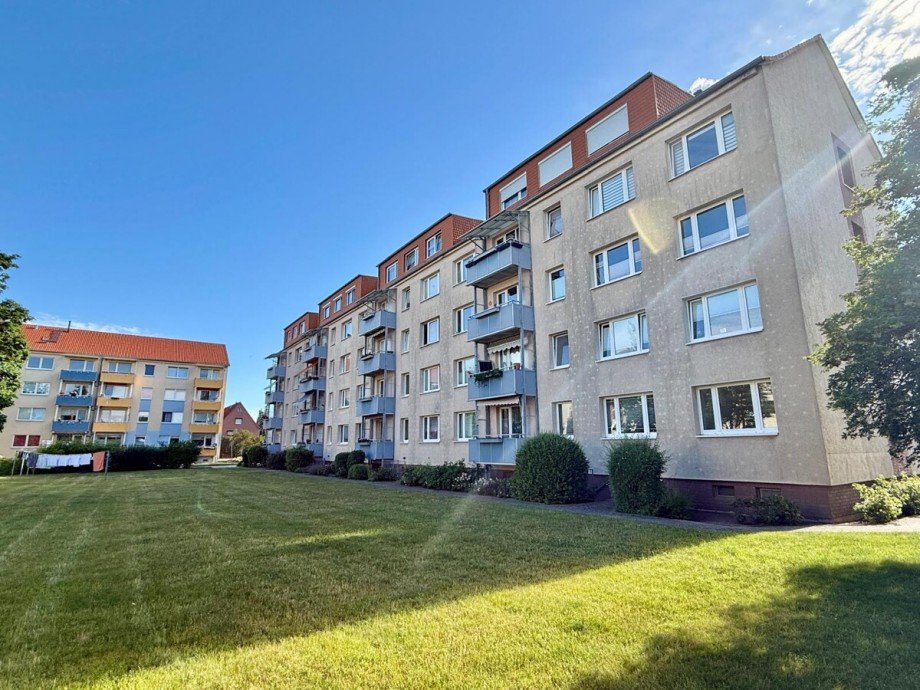 R�ckseite Etagenwohnung Neubrandenburg