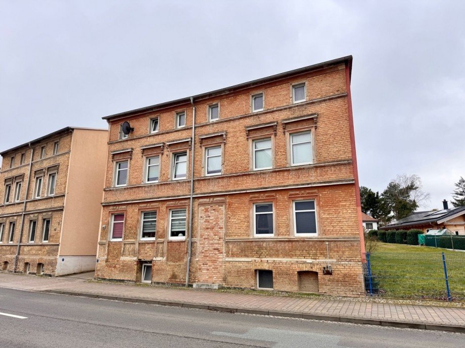 Hausansicht rechtes Haus Mehrfamilienhaus Strasburg