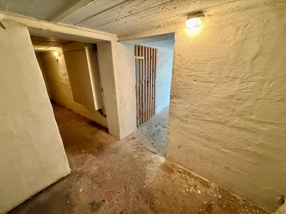 Flur Keller Mehrfamilienhaus Neustrelitz