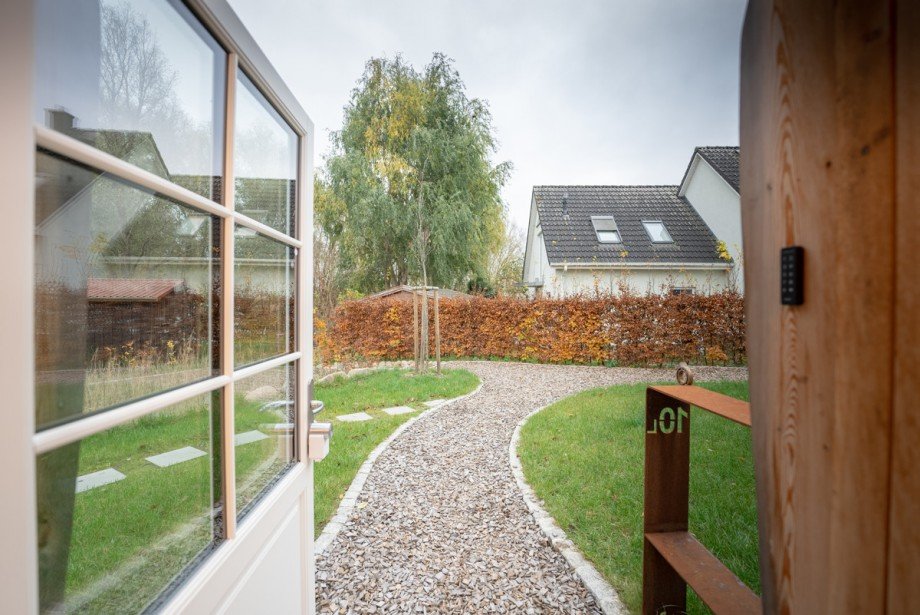 der Weg Ferienhaus Alt Rehse / Wustrow