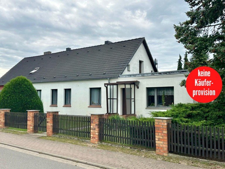 Hausansicht Eichhof Einfamilienhaus HORN IMMOBILIEN ++ gem�tliches Zuhause mit sch�nem Grundst�ck, Eichhof bei Ferdinandshof