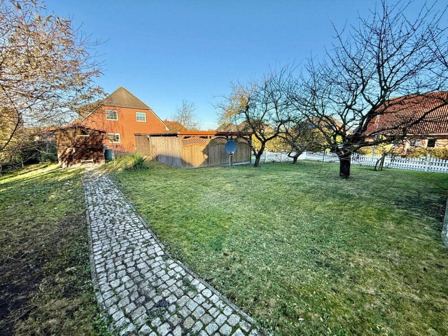 Garten Einfamilienhaus Neuendorf