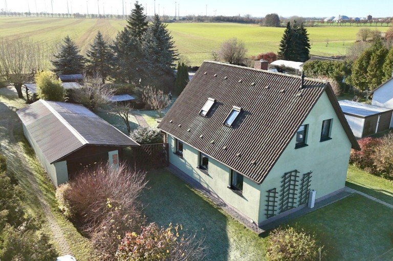 Luftbild G�ritz Einfamilienhaus HORN IMMOBILIEN ++ charmantes Einfamilienhaus mit sch�nem Grundst�ck in G�ritz bei Prenzlau