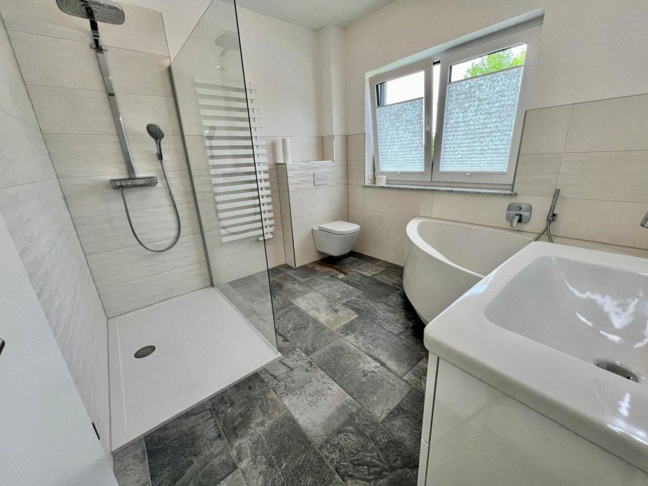 Dusche Doppelhaush�lfte Neubrandenburg