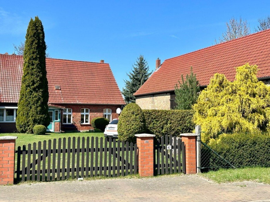 Stra�enansicht Doppelhaush�lfte Wilhelmsburg