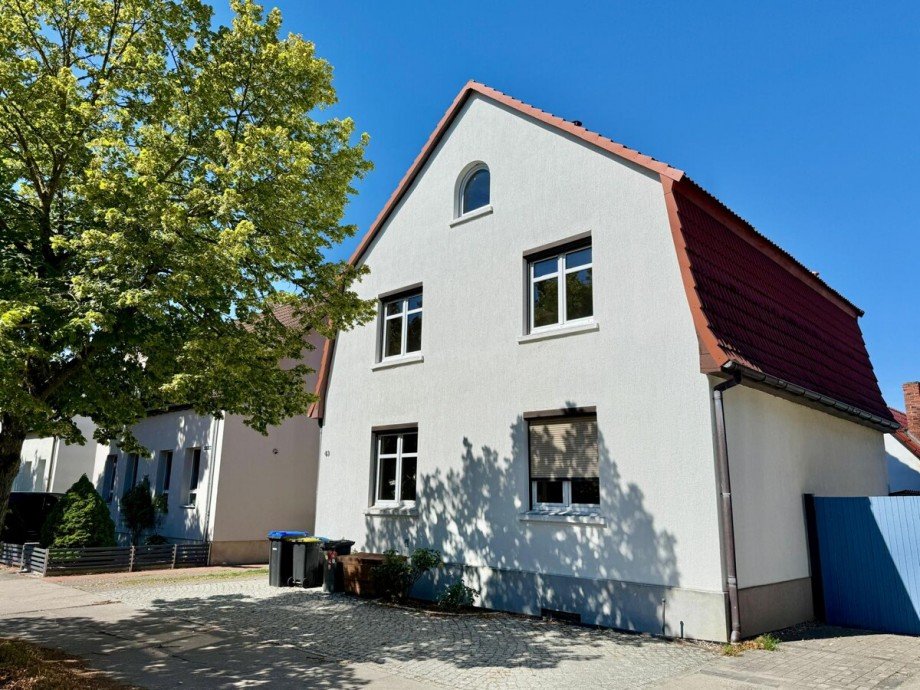 Seitenansicht Einfamilienhaus Neubrandenburg