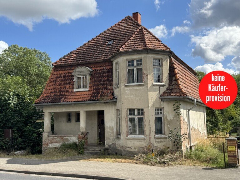 Hausansicht Friedland Einfamilienhaus HORN IMMOBILIEN ++ Traumhaus f�r Handwerker! Friedland bei Neubrandenburg