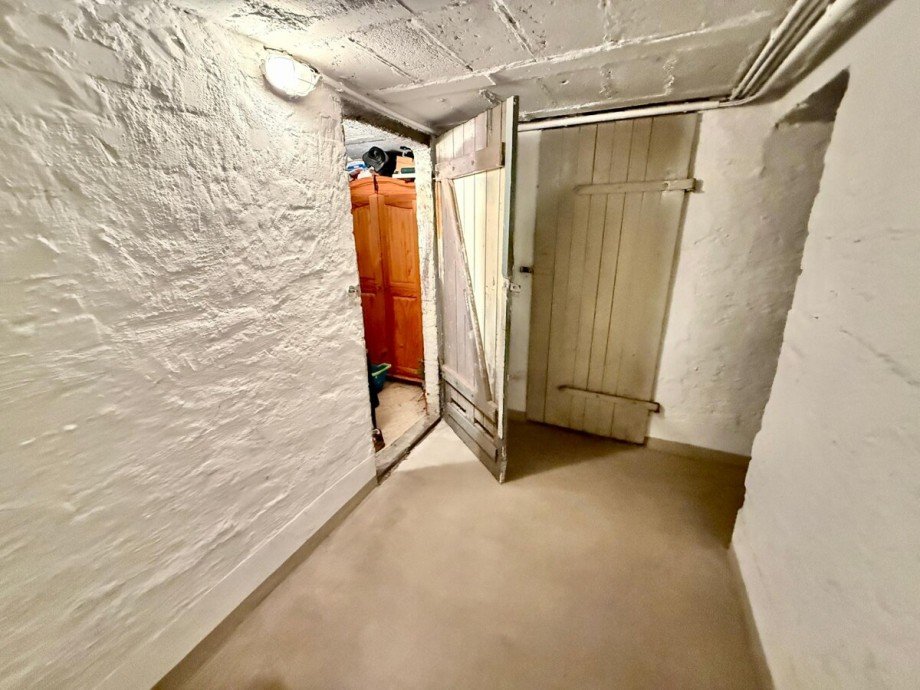 Flur Keller Etagenwohnung Neubrandenburg