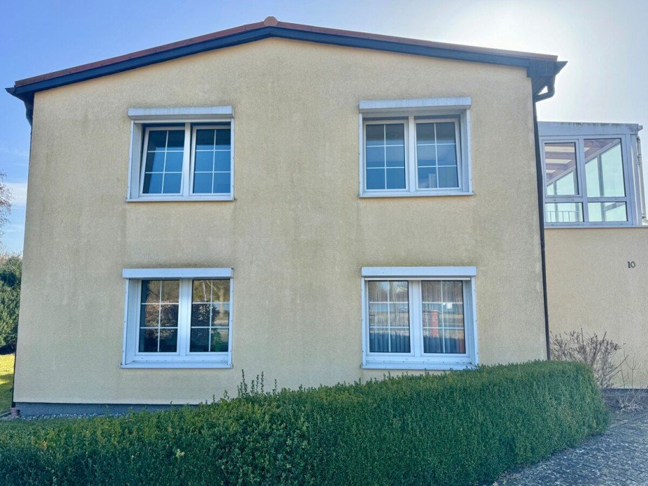 Hausansicht Stra�enseite Haus Friedland