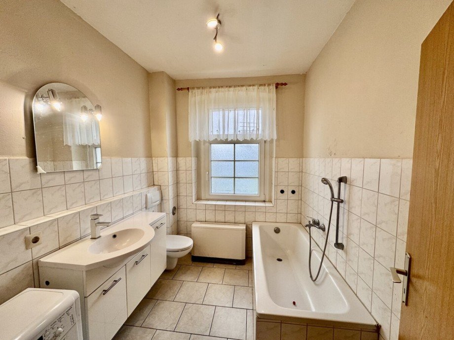 Bad ETW 3 Etagenwohnung Tantow