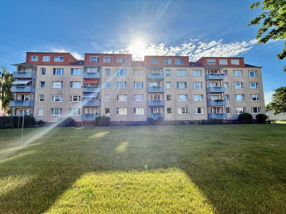 R�ckseite Etagenwohnung Neubrandenburg