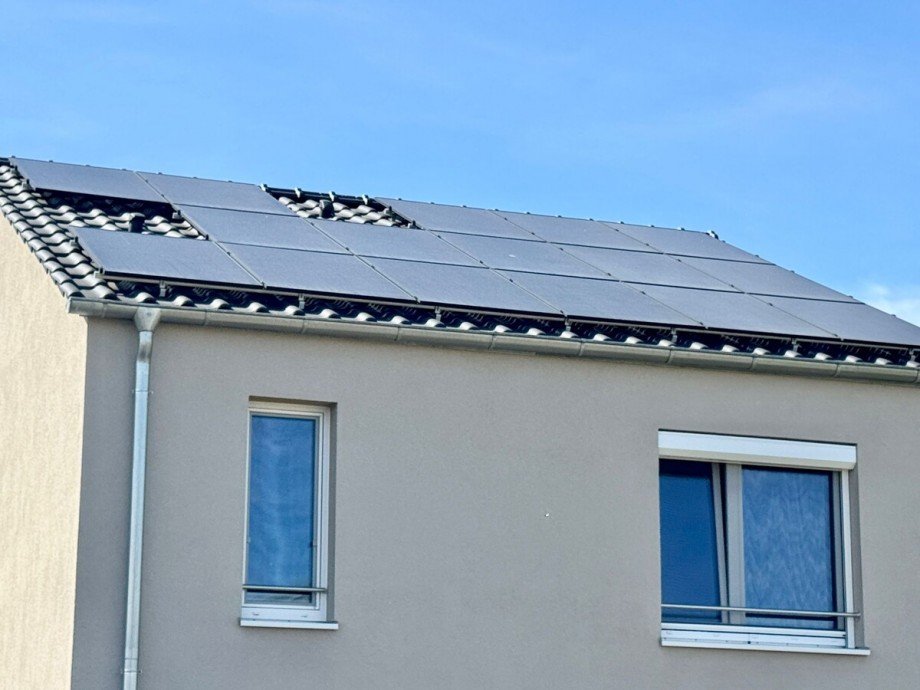Photovoltaikanlage Doppelhaush�lfte Neubrandenburg