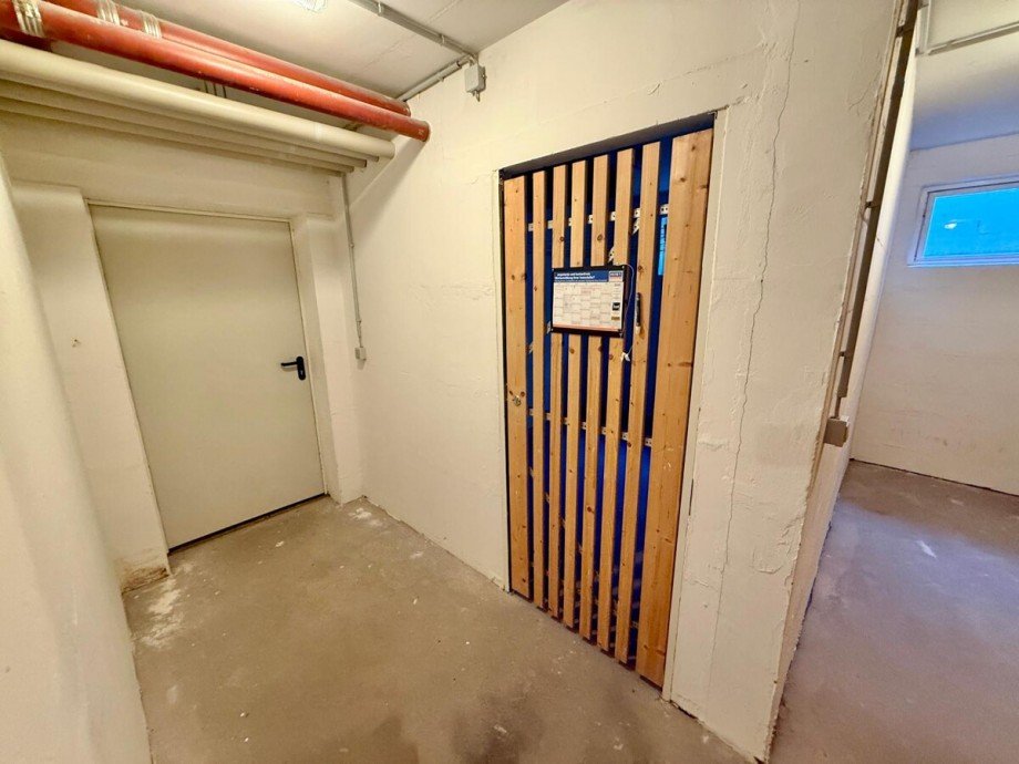 Flur Keller Erdgeschosswohnung Neubrandenburg