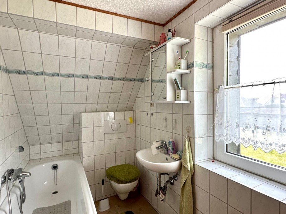 Badezimmer Dachgeschoss Haus Ducherow