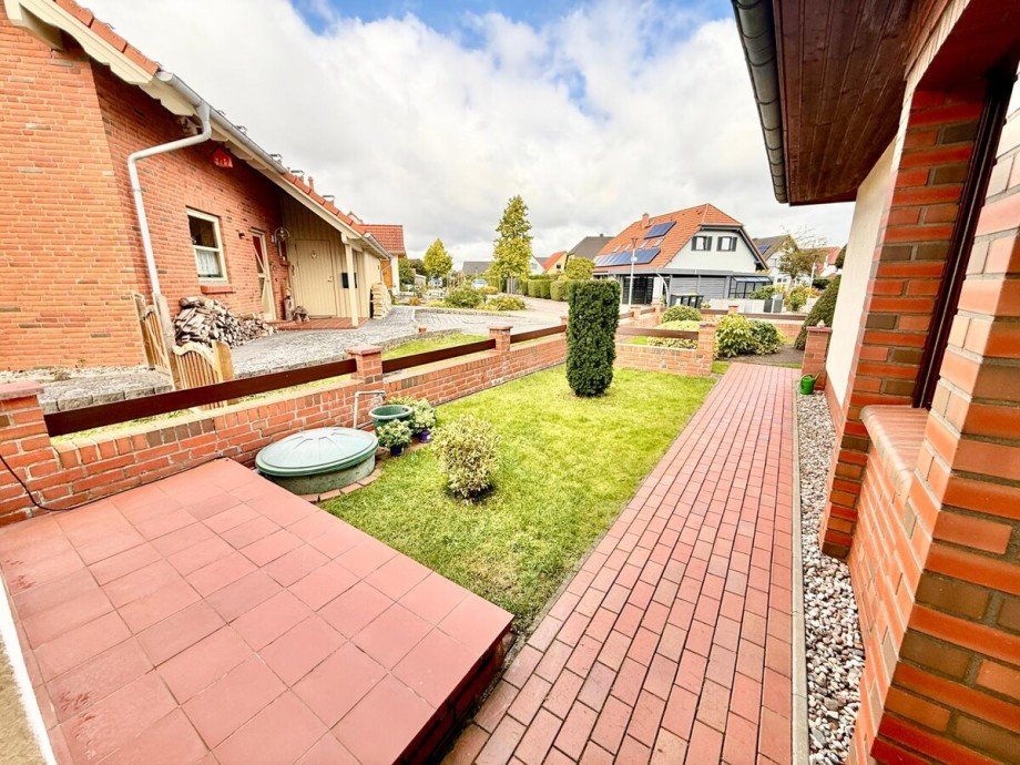 Seitenansicht Einfamilienhaus Neubrandenburg