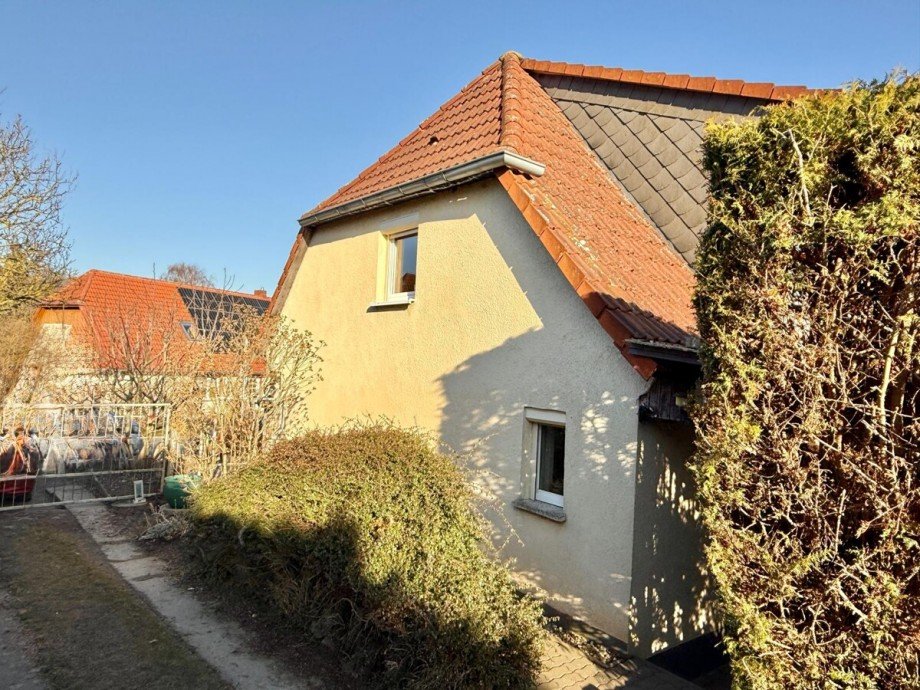 Giebelseite Doppelhaush�lfte Bassow