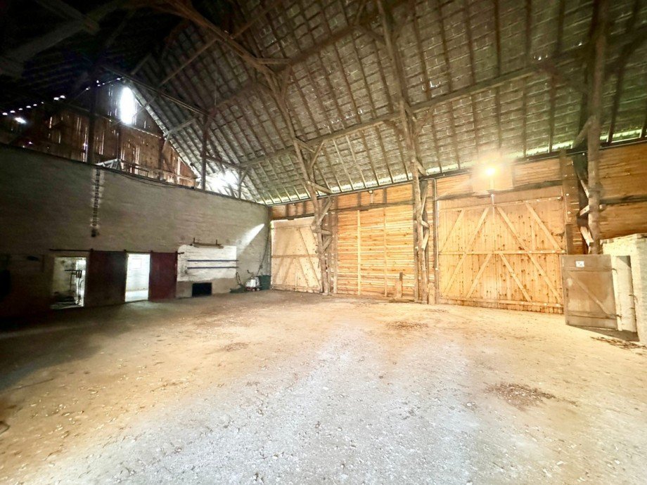 Scheune innen Haus Gro� Nemerow