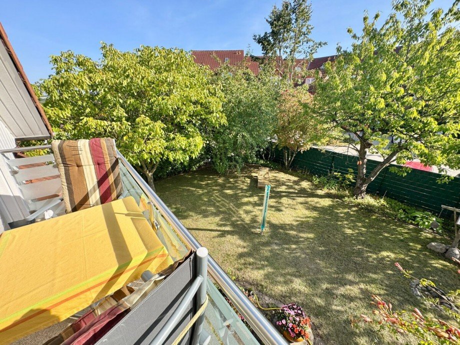 Blick aufs Grundst�ck Haus Neubrandenburg